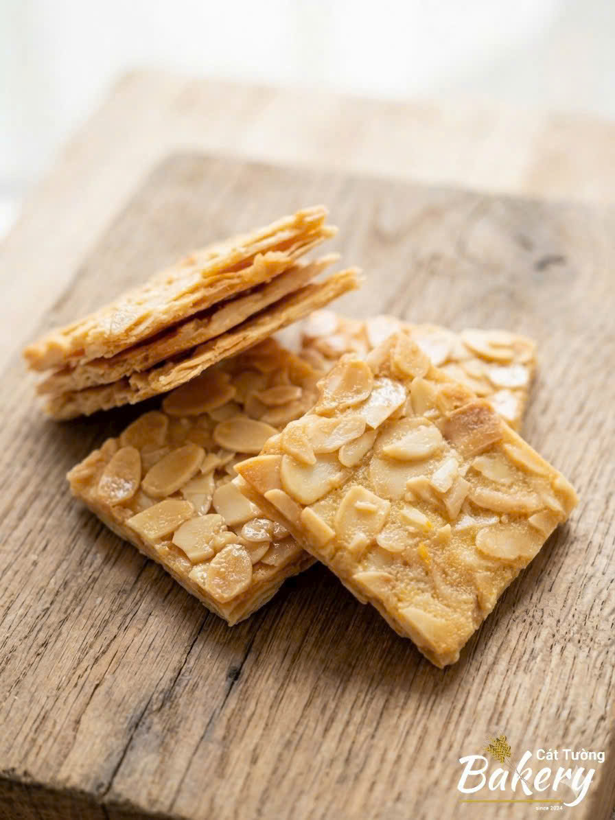 Bông Lan Trứng Muối